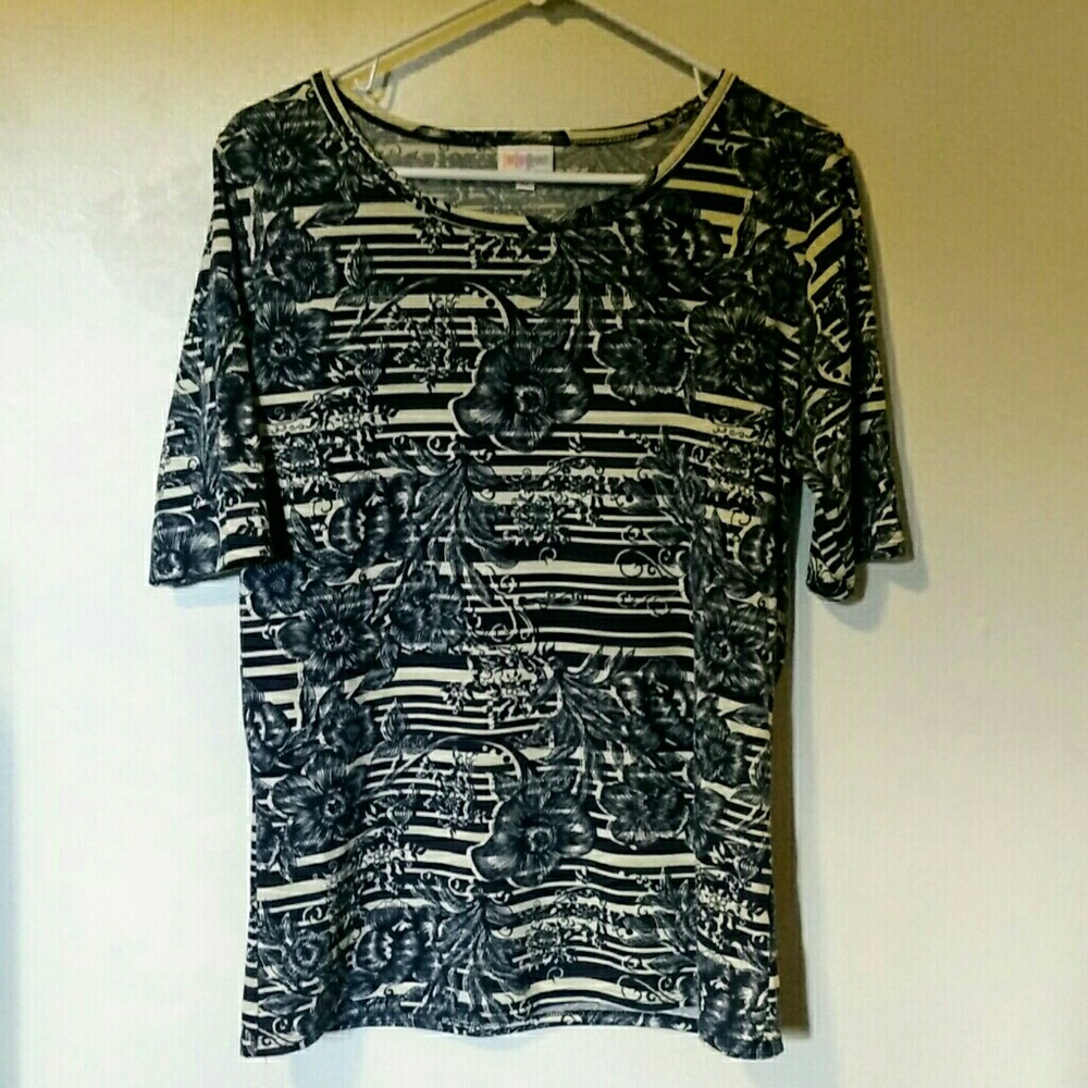 LuLaRoe Tee